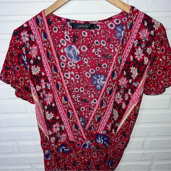 Zesica Red Floral Flowy Bohemian Wrap Mini Dress, Women’s Size Small - Picture 4 of 6